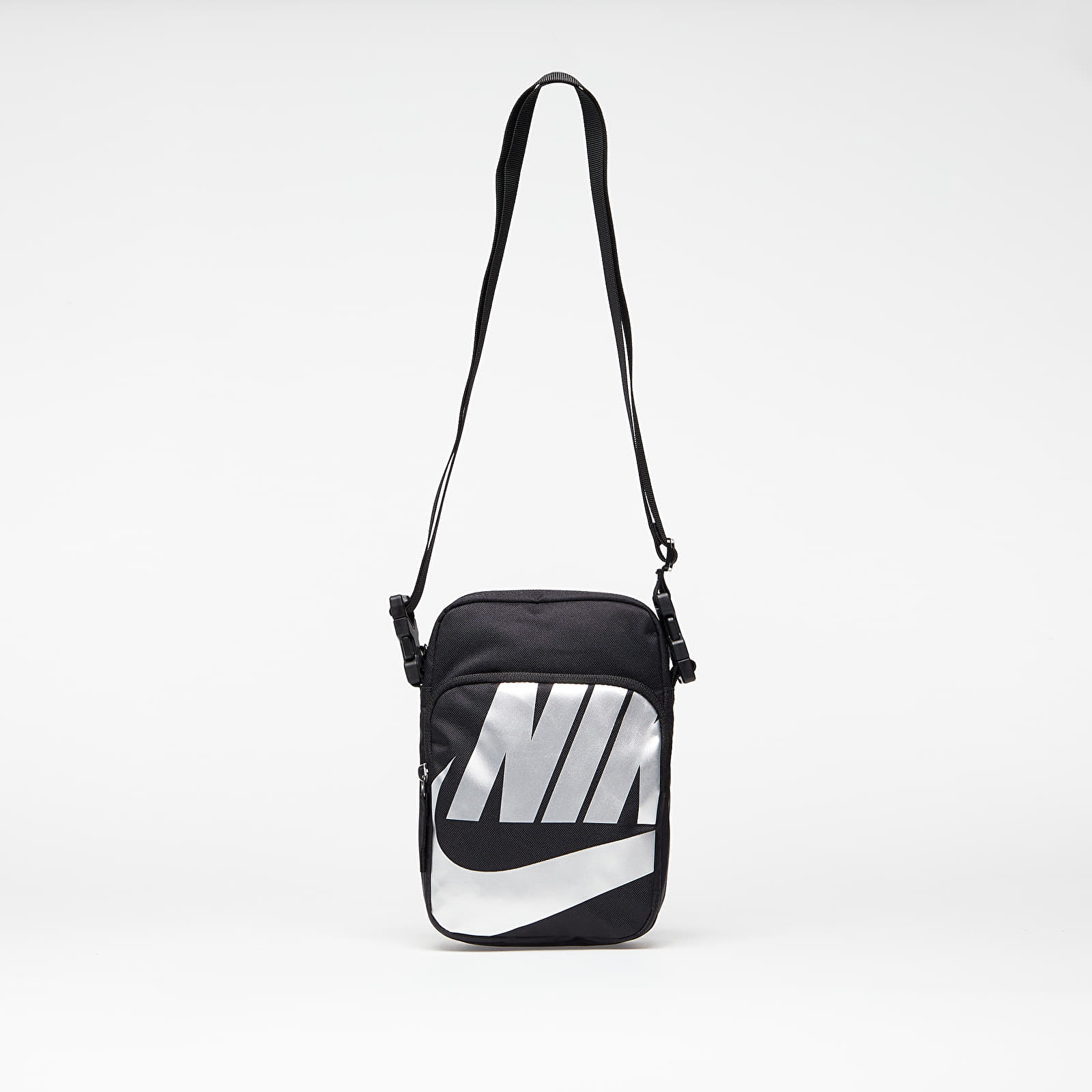 Nike black heritage 2.0 sales crossbody bag