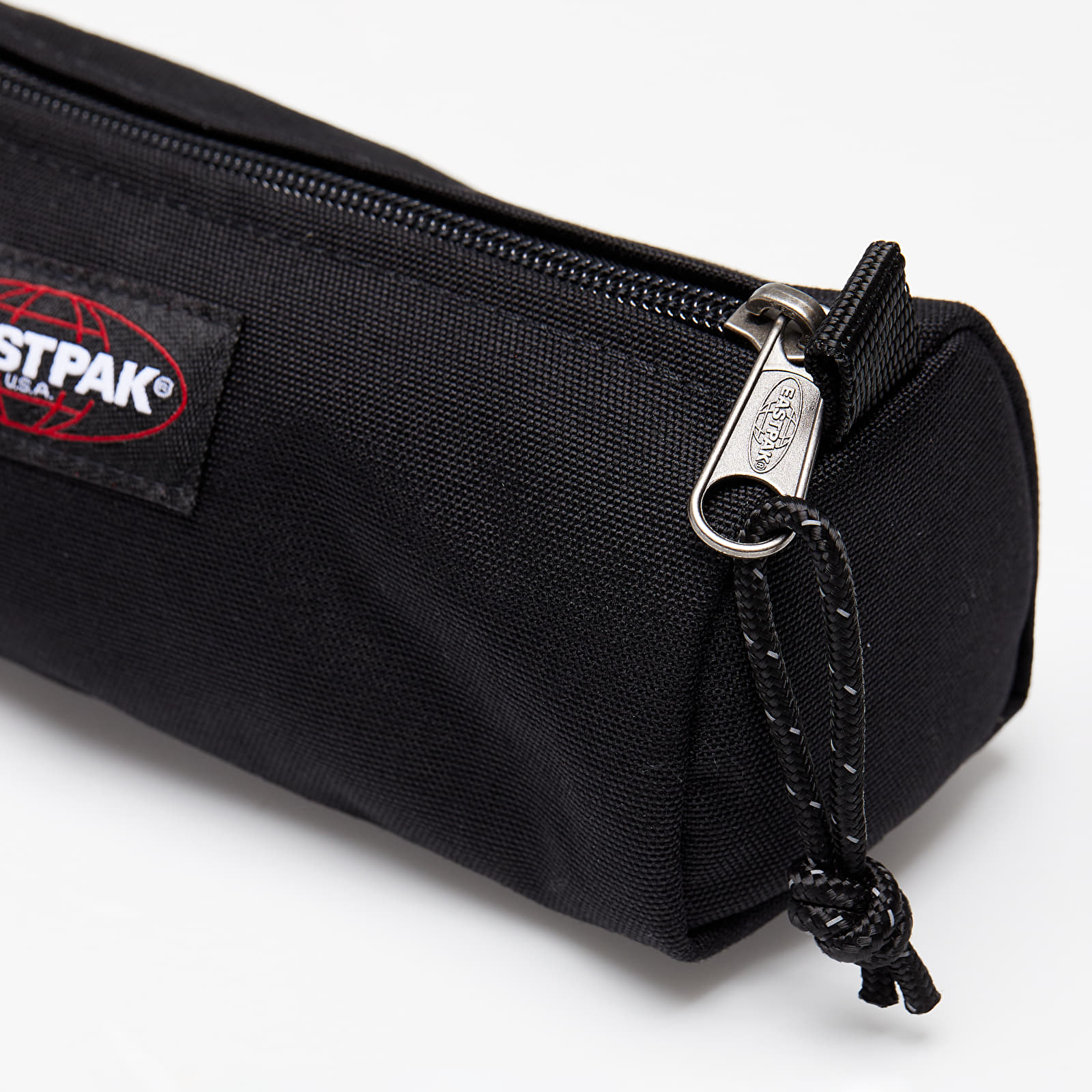 Pouches EASTPAK Benchmark Single Bag Black