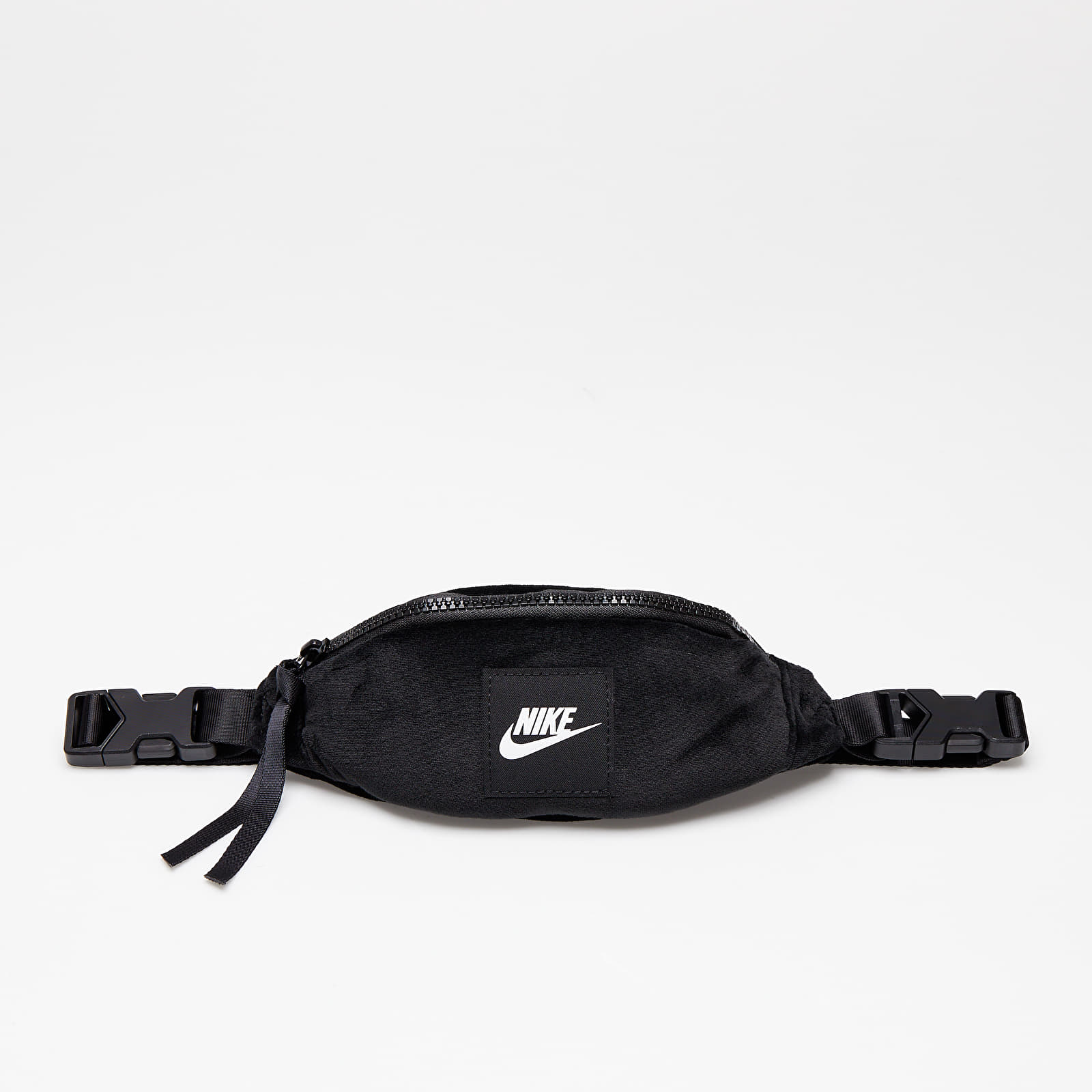 Nike winterized hip hotsell pack