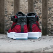 Chaussures et baskets homme Nike Air Force 1 Ultra Flyknit Mid University Red Black TM Red White Footshop