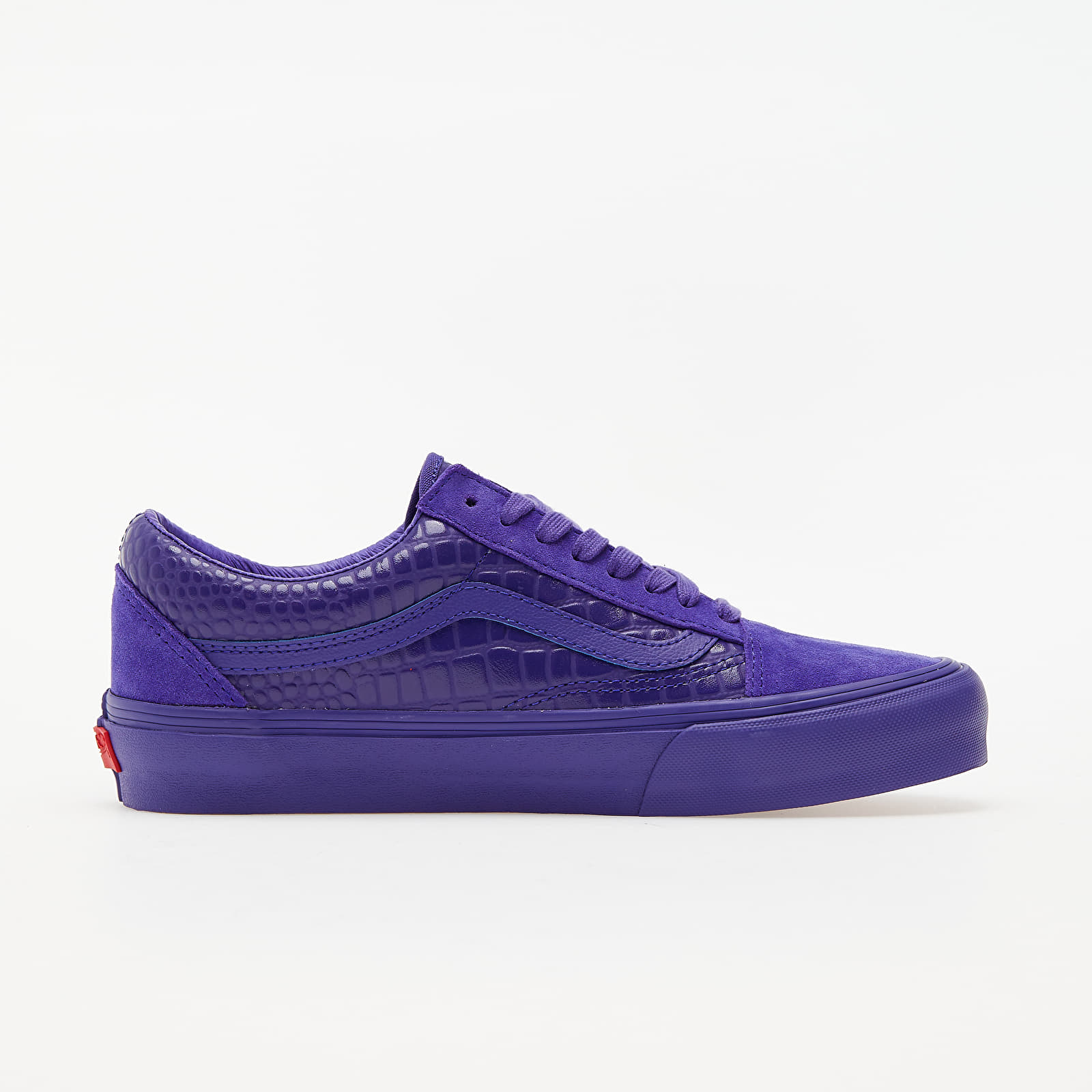 vans croc skin