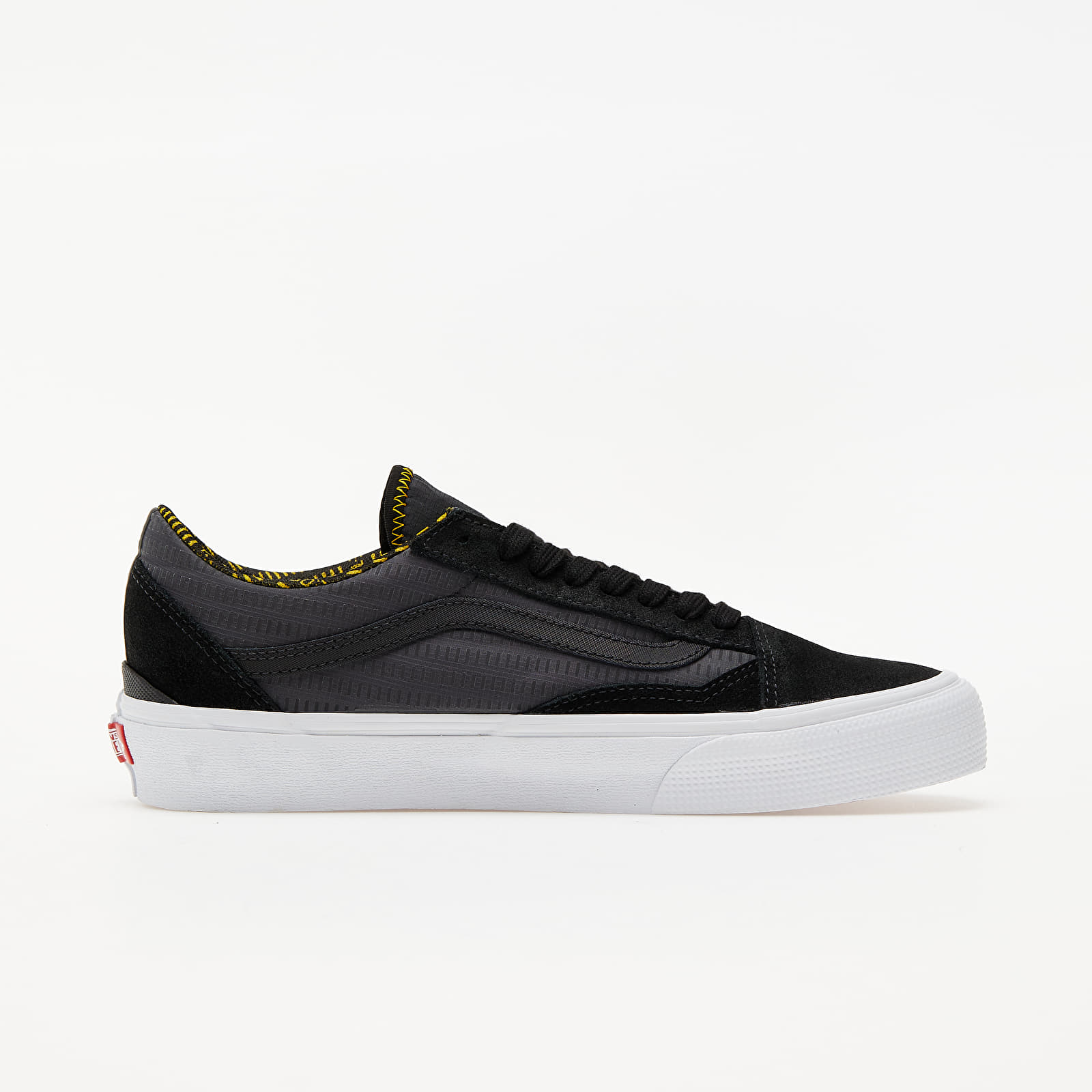 Chaussures et baskets homme Vans Old Skool Gore Tex Gore Tex Black Lemon Chrome Footshop