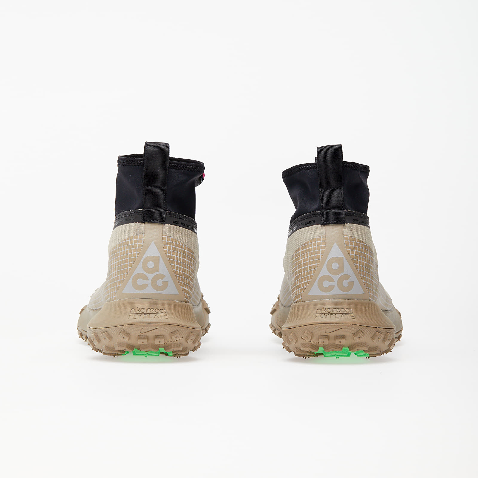 Férfi cipők Nike ACG Mountain Fly Gore-Tex Khaki/ Metallic Silver