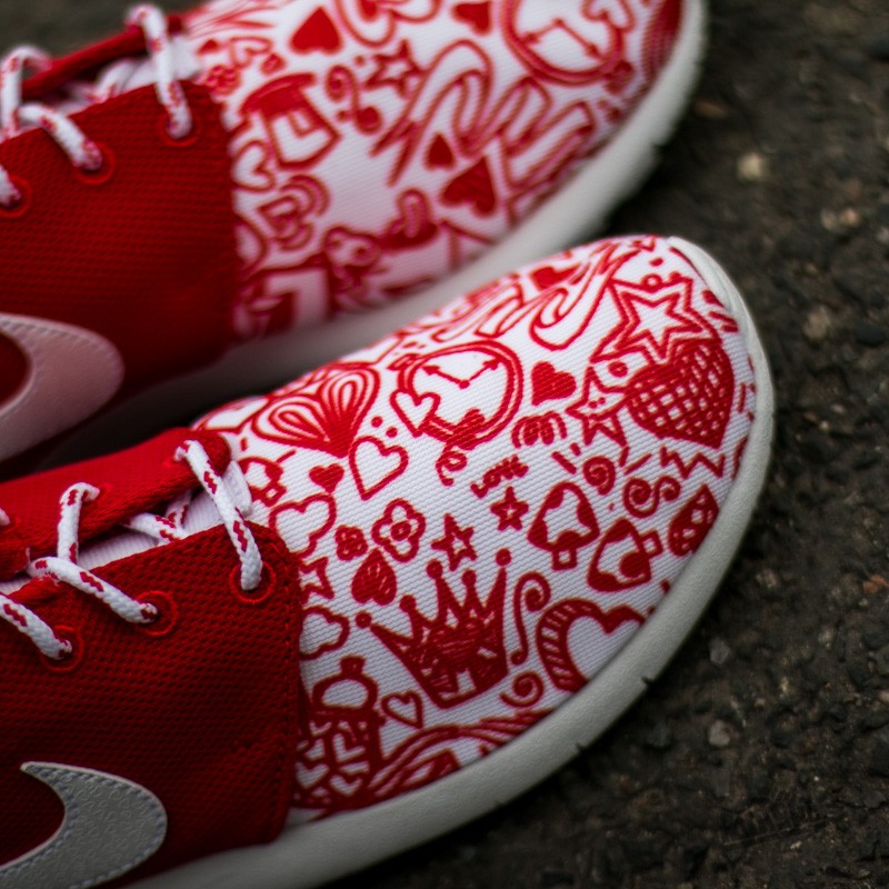 Damen Sneaker und Schuhe Nike Roshe One Print (GS) University Red/ White-Black