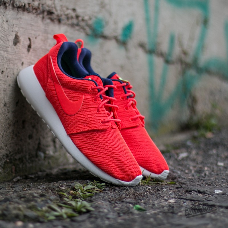 nike roshe one moire