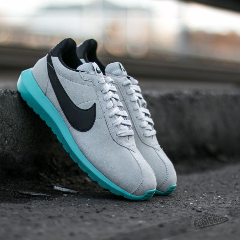 Nike roshe calypso top