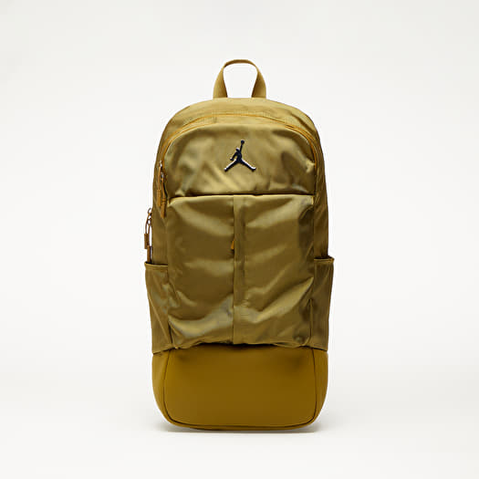 Jordan air clearance fluid backpack