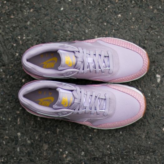 purple smoke nike swoosh