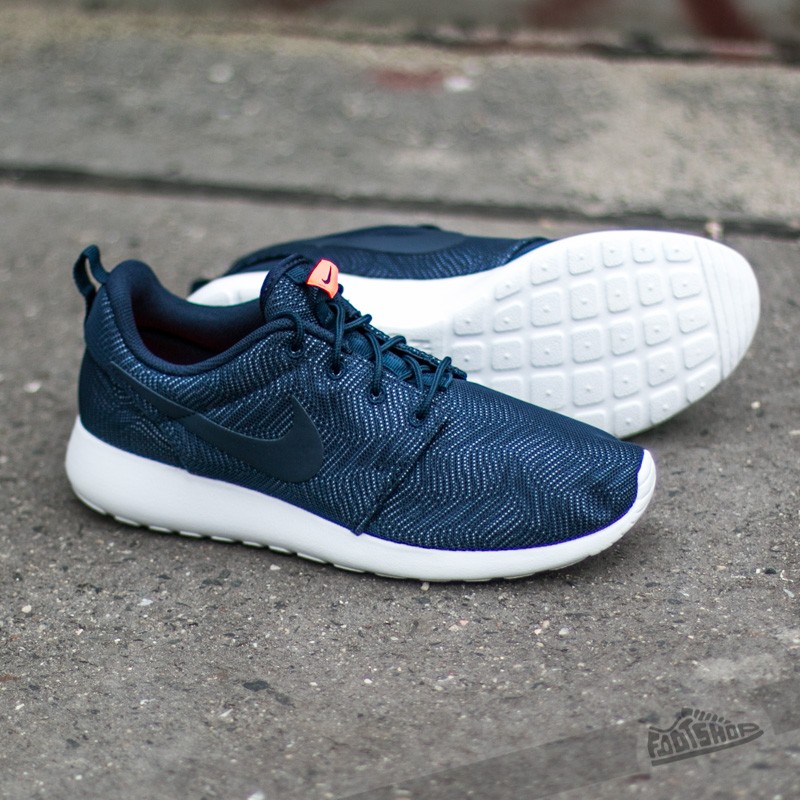 Nike roshe sale one moire