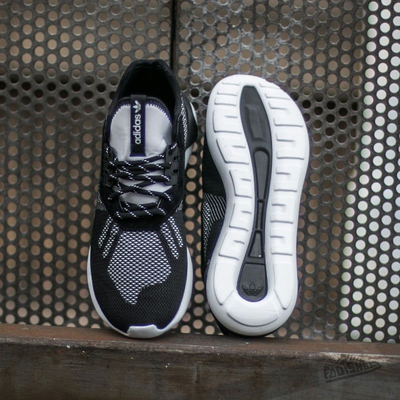 Adidas tubular clearance runner core black