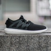 Adidas tubular sale viral black