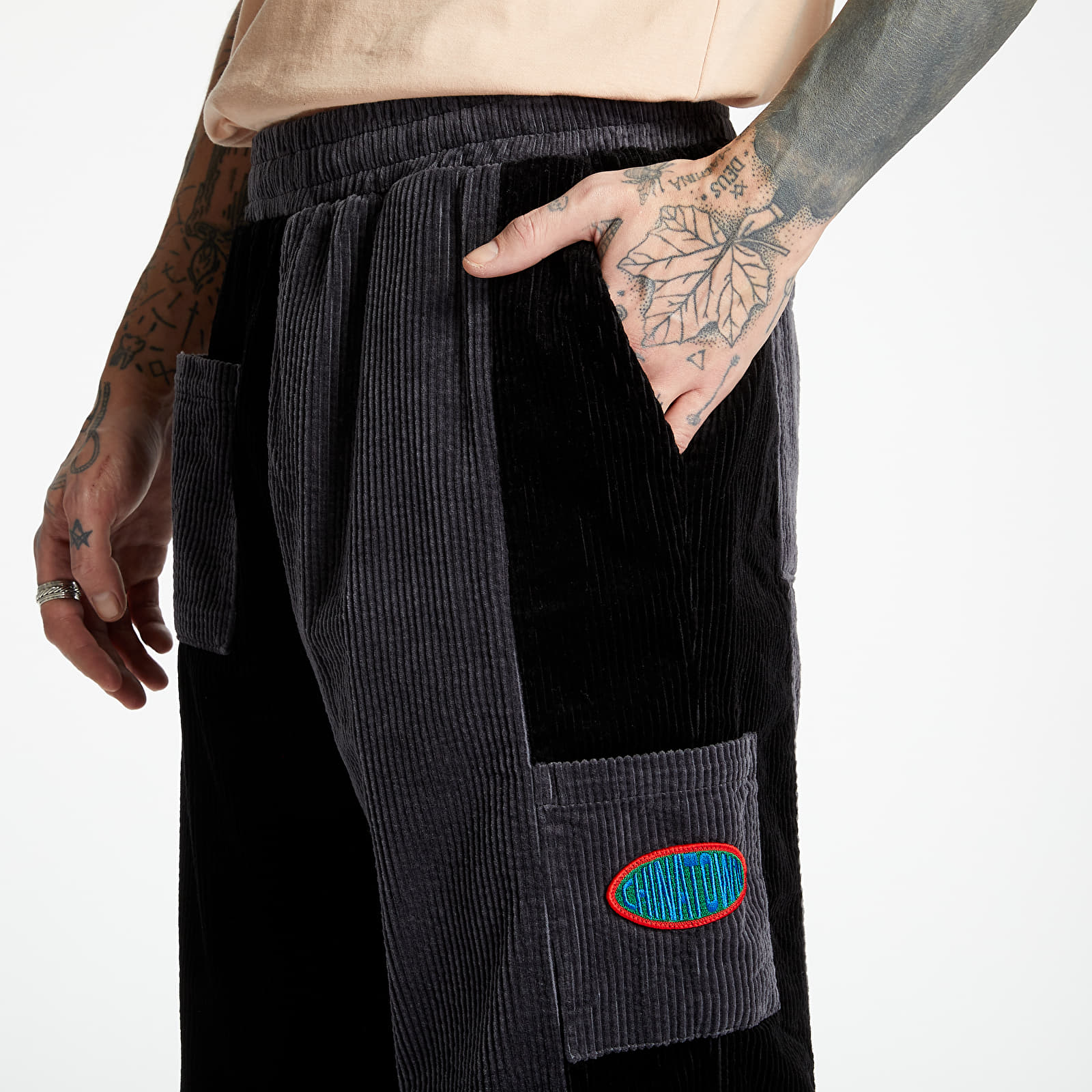 Pantalones Chinatown Market Corduroy Pants Black