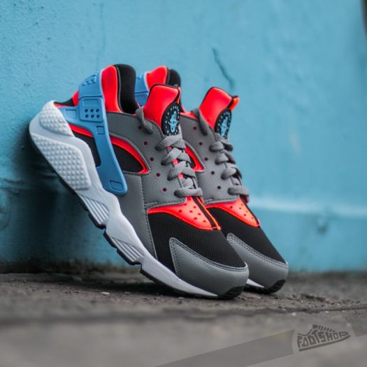 Red and blue huaraches on sale