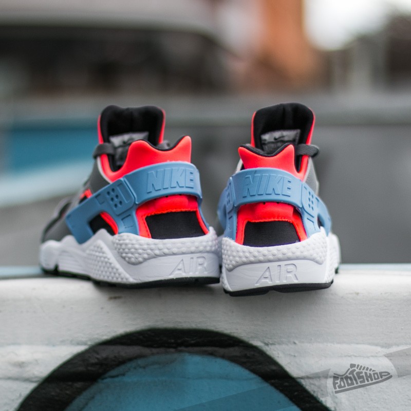 Men s shoes Nike Air Huarache Bright Crimson University Blue Cool