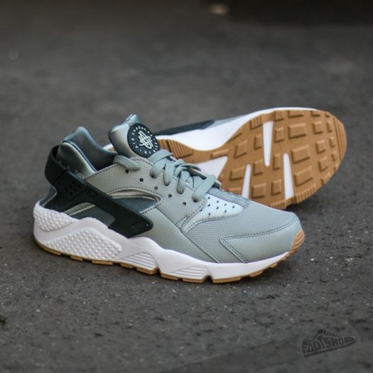 Nike air 2025 huarache shark