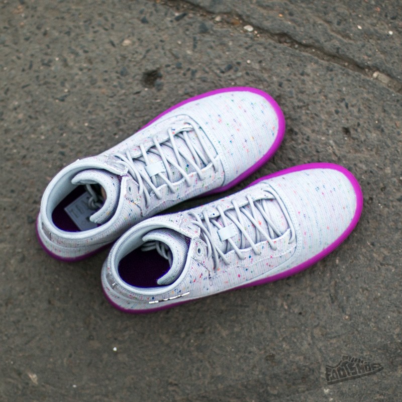 Zapatillas y zapatos para niños Jordan Jasmine (GG) Wolf Grey/ White-Purple-Metallic Silver