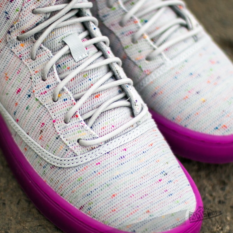 Zapatillas y zapatos para niños Jordan Jasmine (GG) Wolf Grey/ White-Purple-Metallic Silver