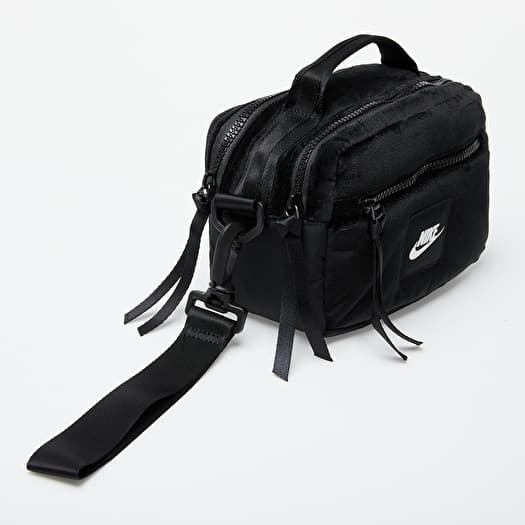 nike winterized hip pack black