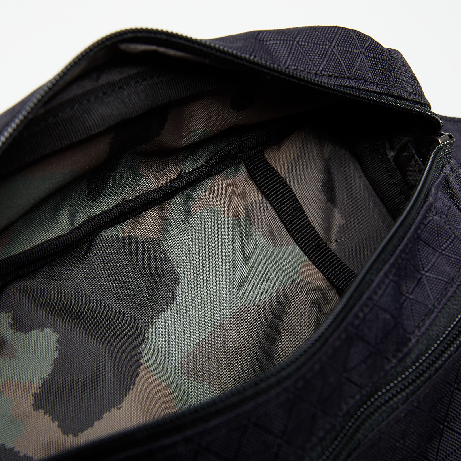 Bags & backpacks Columbia Classic Outdoor™ Lumbar Bag Black