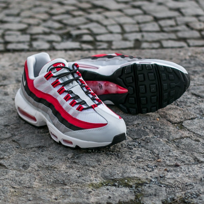 Herren Sneaker und Schuhe Nike Air Max 95 Essential University Red Wolf Grey Footshop