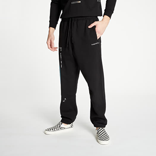 Pants and jeans Vans Vault x LQQK Sweatpants Black Footshop