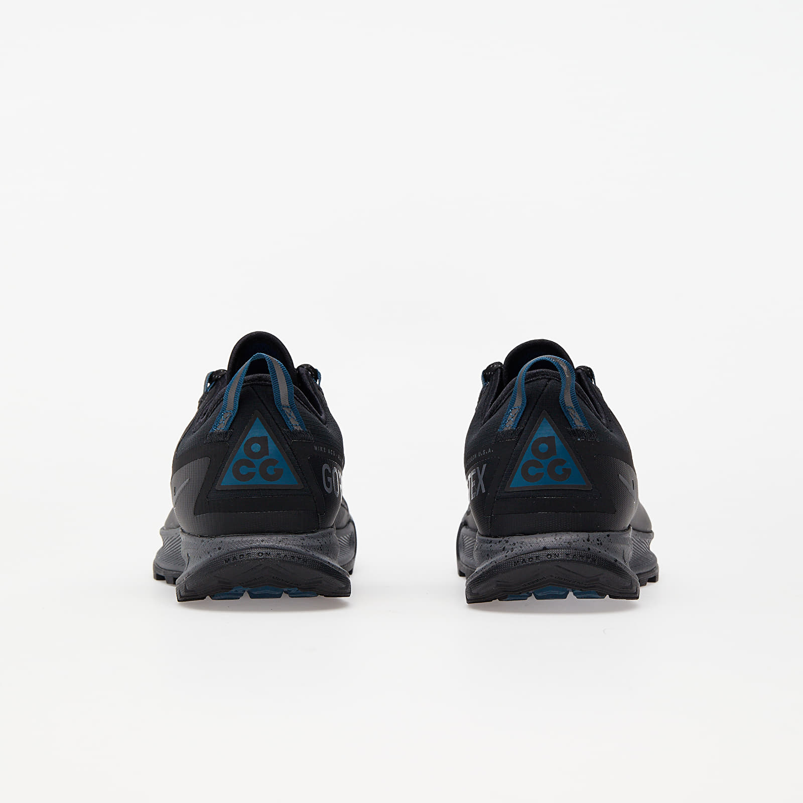 Männer Nike ACG Air Nasu Gore-Tex Black/ Dark Grey