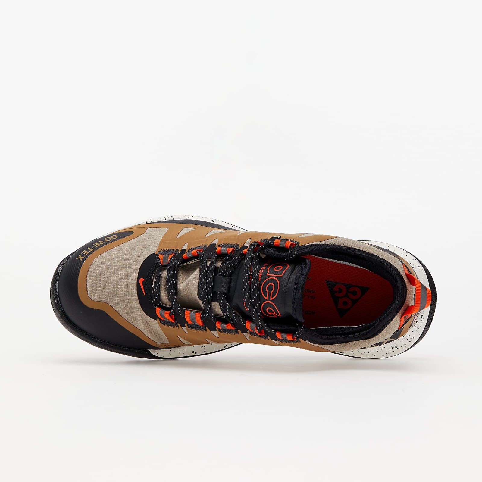 Încălțăminte și sneakerși pentru bărbați Nike ACG Air Nasu Gore-Tex Khaki/ Golden Beige