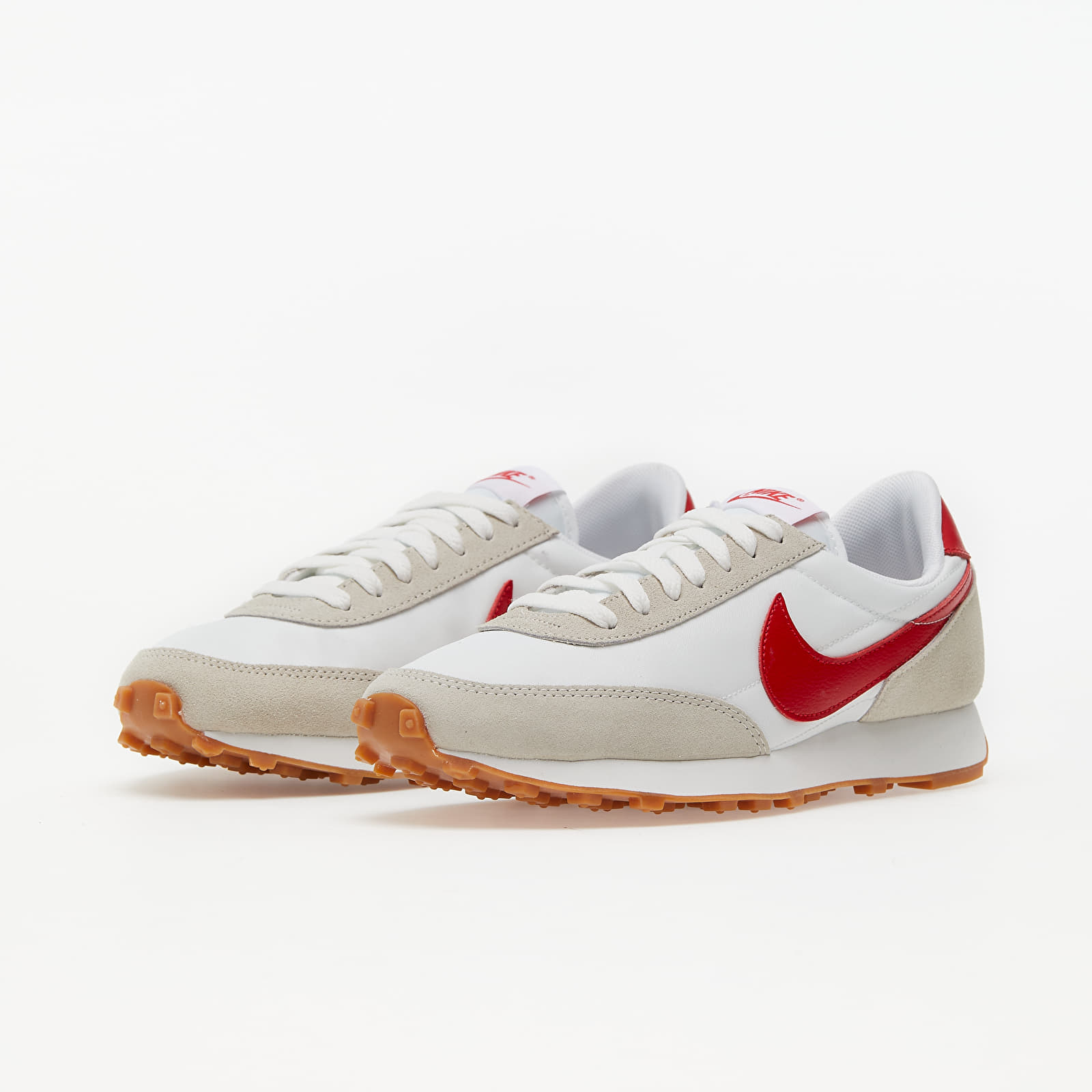 Women's shoes Nike W Daybreak Summit White/ University Red