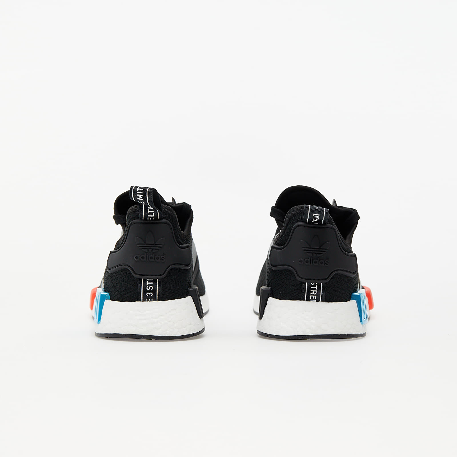 Chaussures et baskets femme adidas NMD_R1 Core Black/ Silver Met./ Solar Red