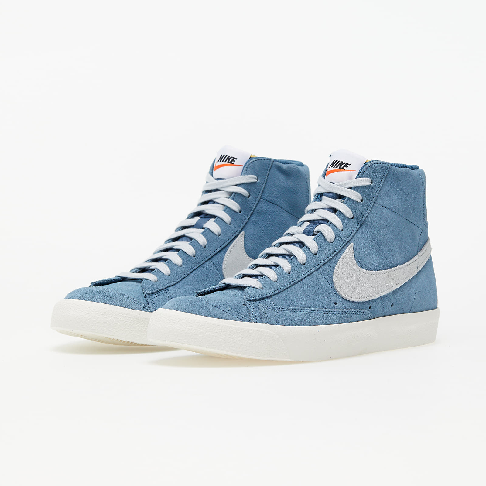 Men s shoes Nike Blazer Mid 77 Suede Thunderstorm Pure Platinum Sail Footshop