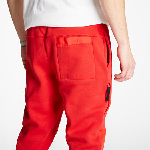 Nike air joggers red new arrivals
