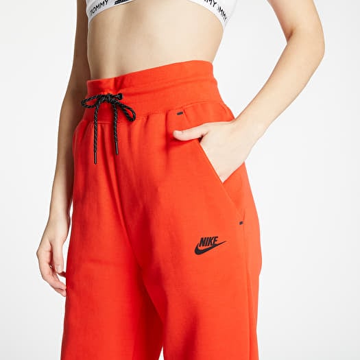 Jeans e pantaloni Nike Sportswear Tech Fleece Pants Chile Red Black Footshop