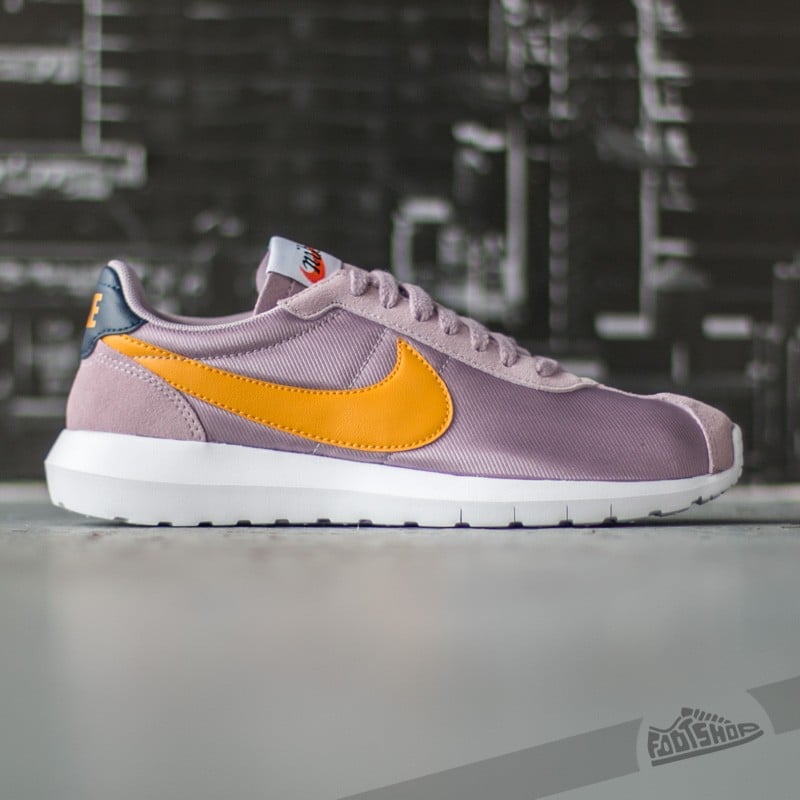 Moteriška avalynė Nike W Roshe LD- 1000 Plum Fog/ Gold Leaf- White- Obsdn