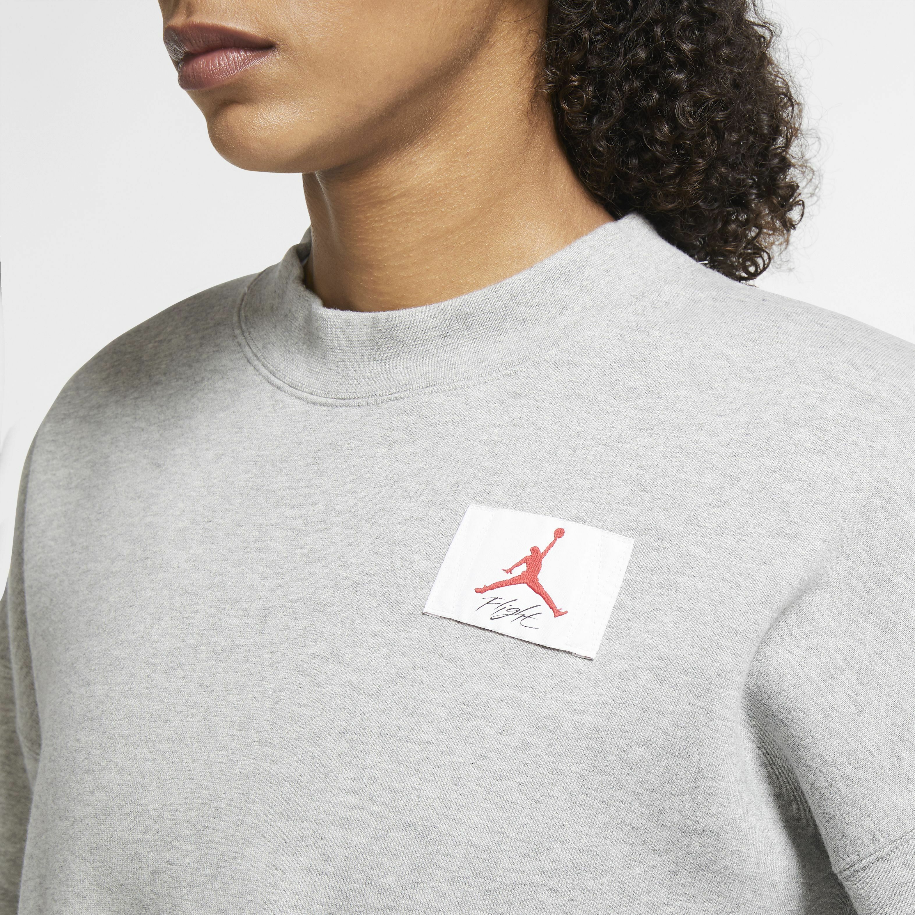 Jordan flight classic fleece deals crew sweatshirt