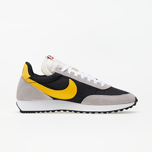 Men s shoes Nike Air Tailwind 79 Black University Gold College
