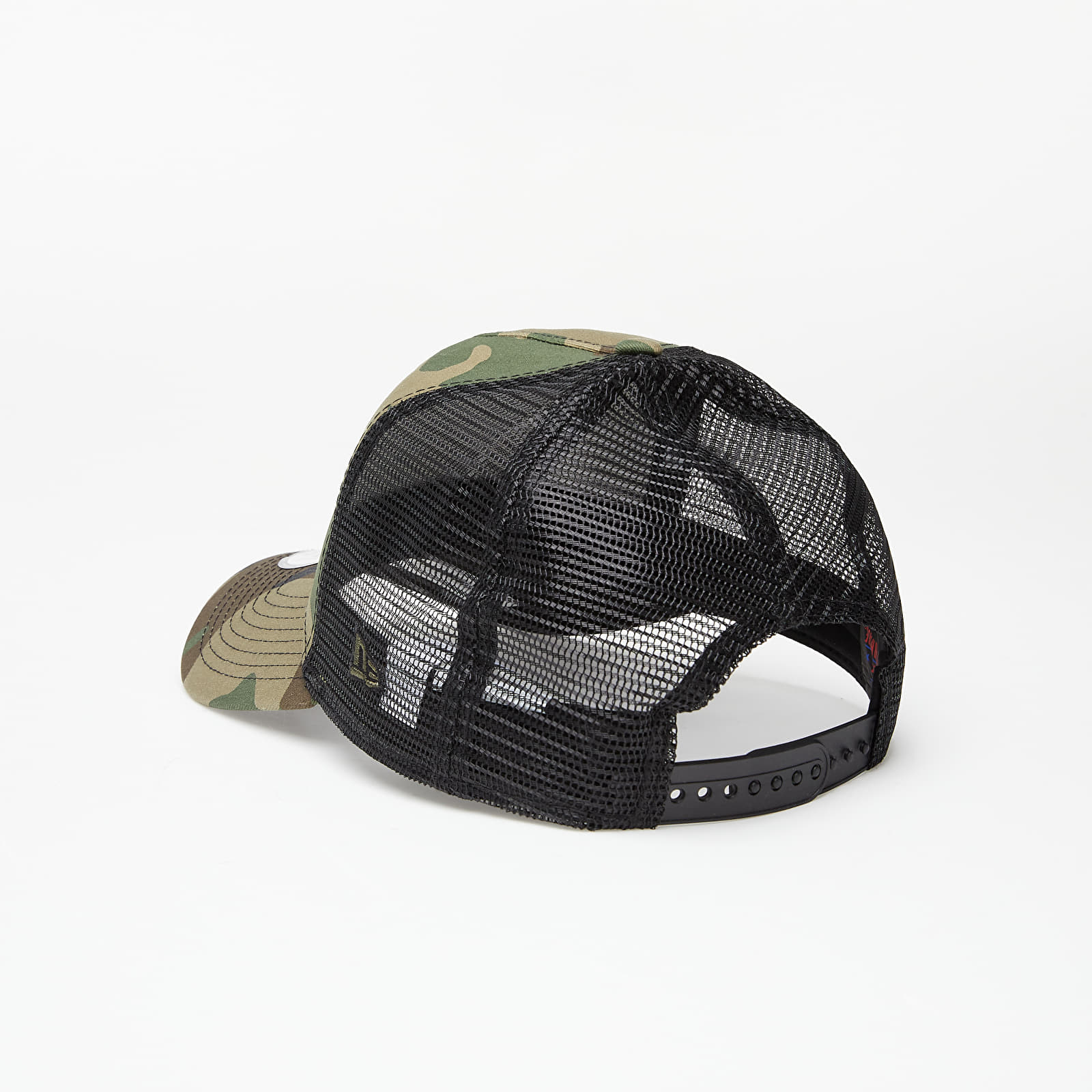 Sapkák New Era Cap Clean Trucker New York Yankees Wdcblack