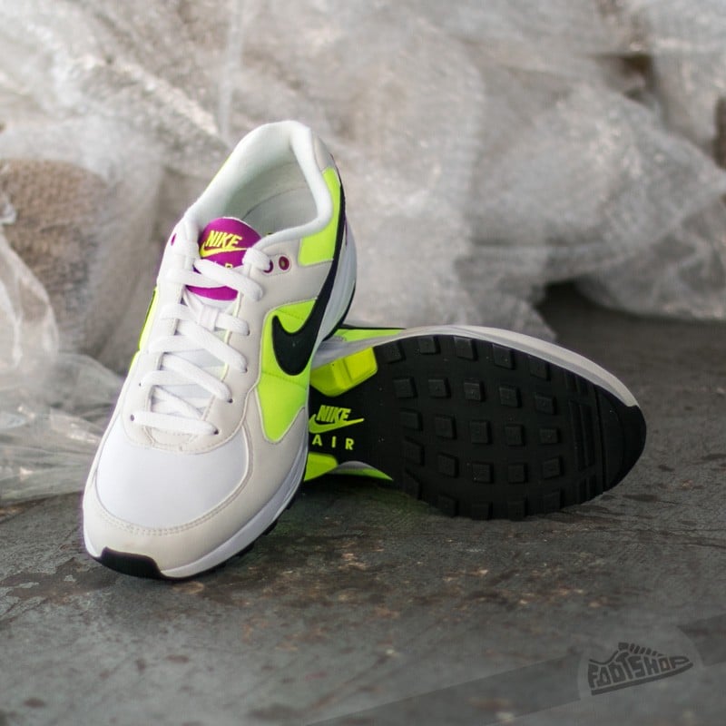 Vyriška avalynė Nike Air Icarus Nsw Summit White/ Black- Volt/ Fuchsia Flash