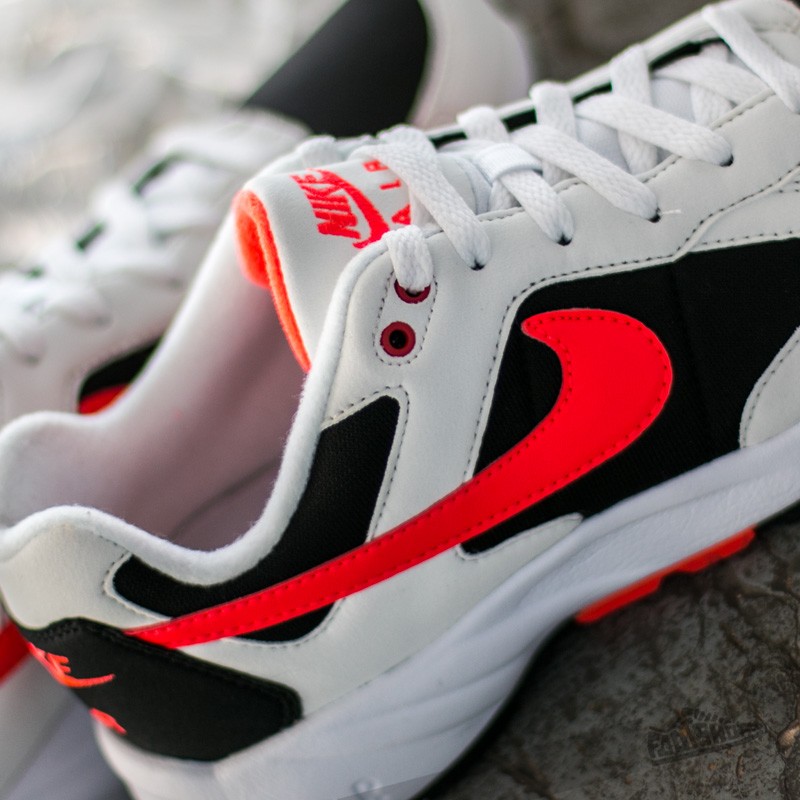 Skor för män Nike Air Icarus Nsw White/ Bright Crimson- Black
