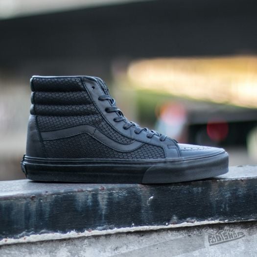 All black new arrivals sk8 his