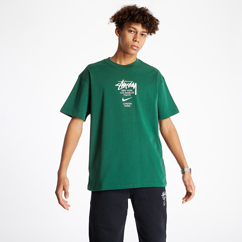 Stussy ×NIKEダークグリーン Tシャツ Tricouri Nike x Stüssy Tee Green (DD3342-341) | Footshop
