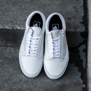 Vans old skool sale zip leather white