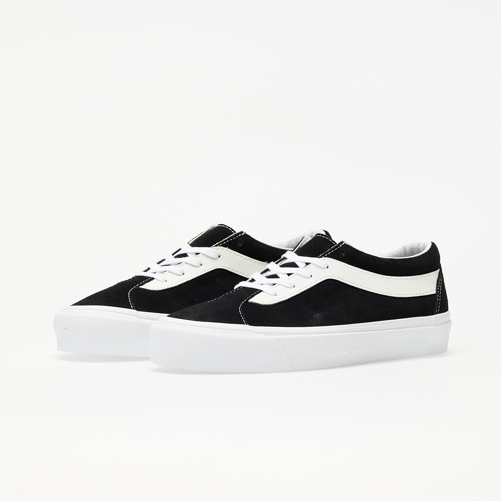 Men s shoes Vans Bold Ni Staple Black True White Footshop