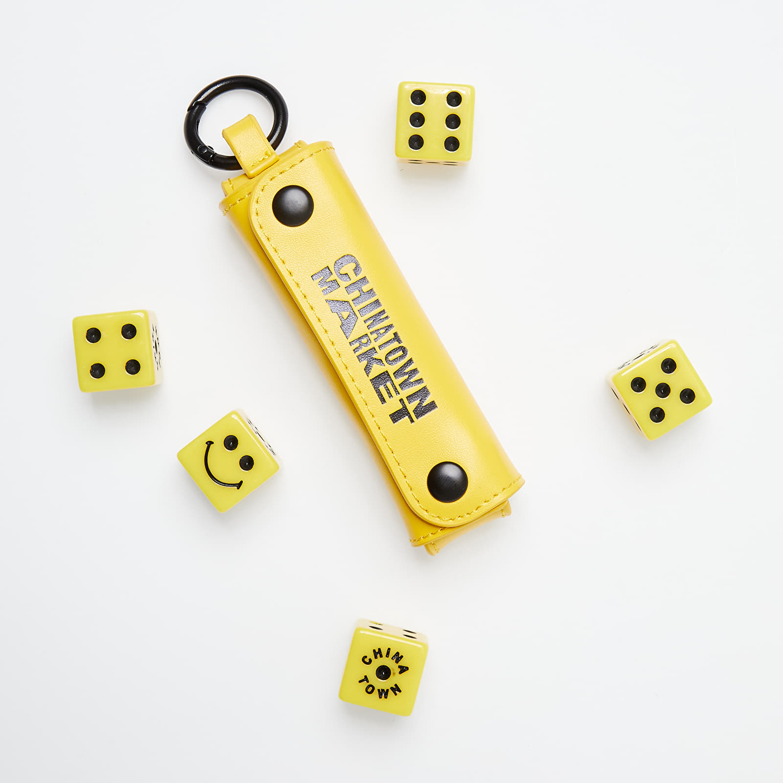 Doplňky Chinatown Market Smiley Dice 5 Set (With Case) Yellow