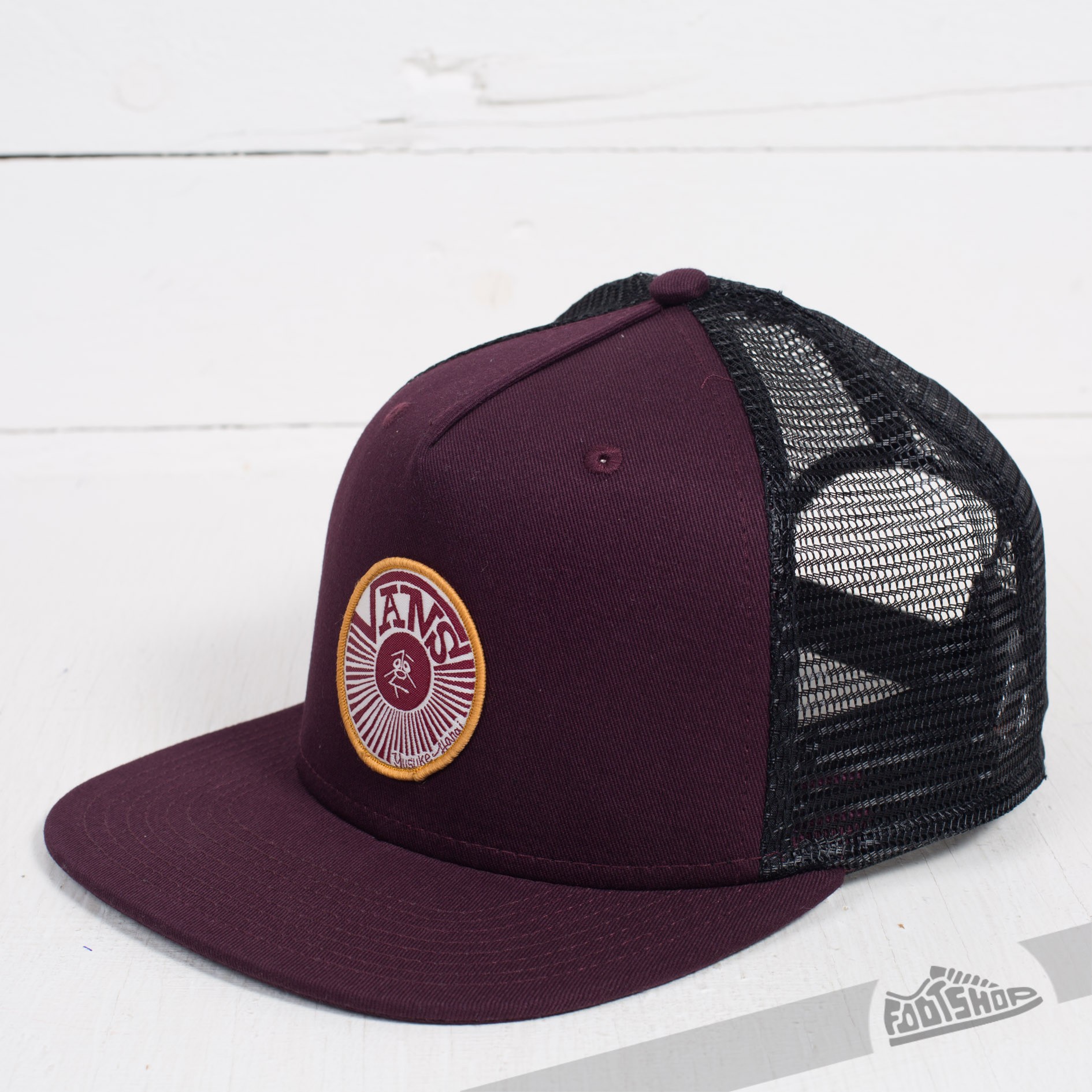 Кепки Vans Yusuke Trucker Eggplant