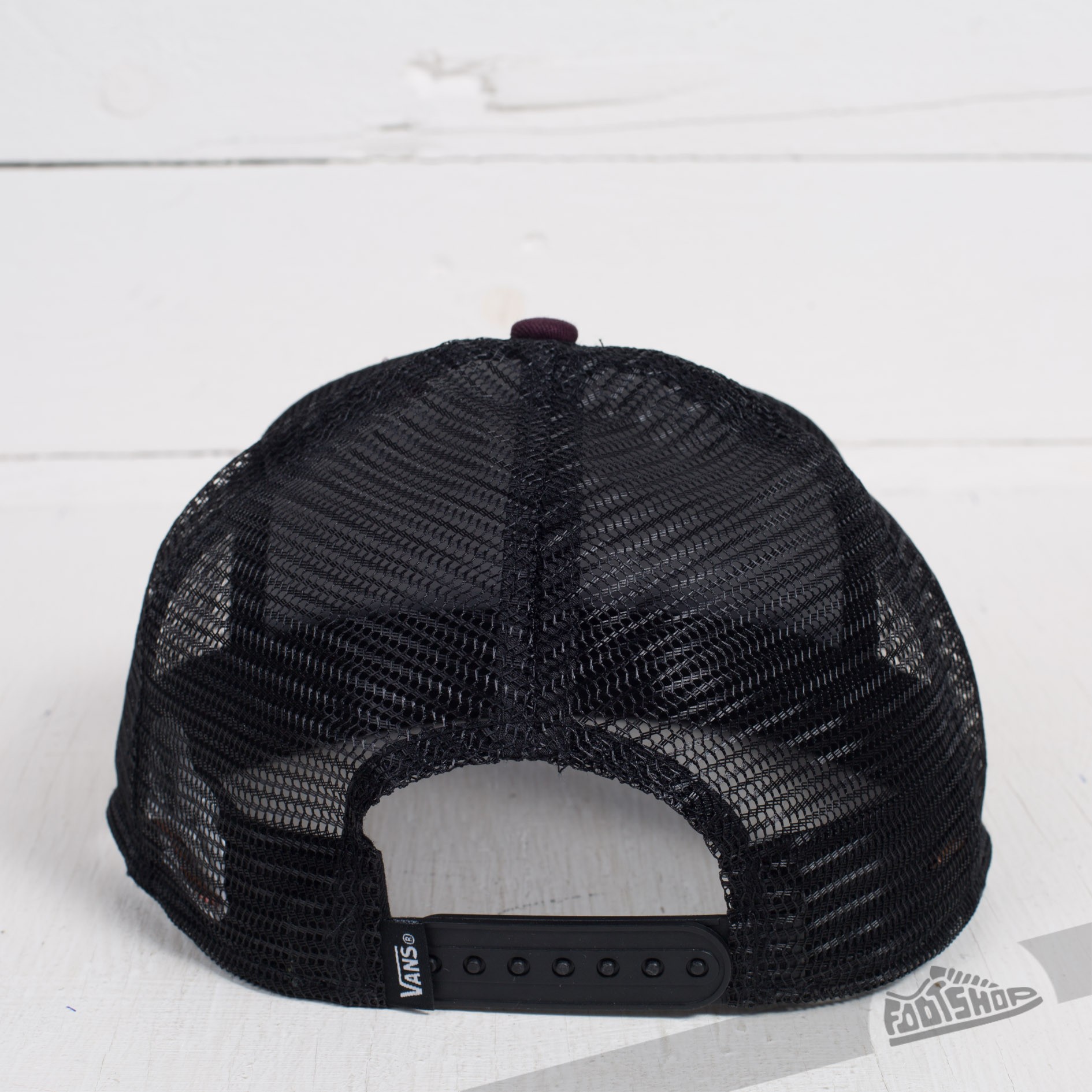 Кепки Vans Yusuke Trucker Eggplant