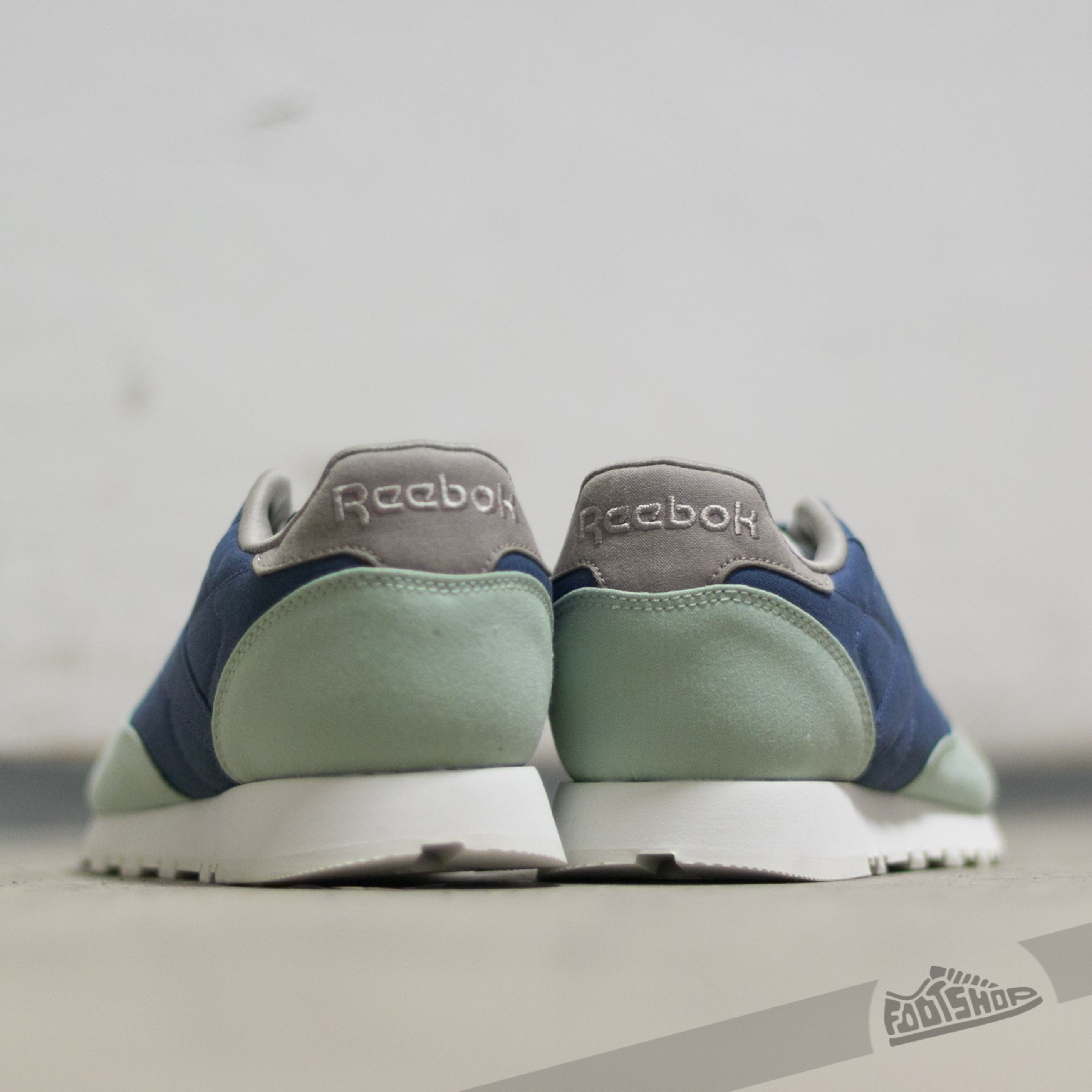 Pánské tenisky a boty Reebok Classic Leather Clean 60C40N Sage/ Midnight Blue/ Stone