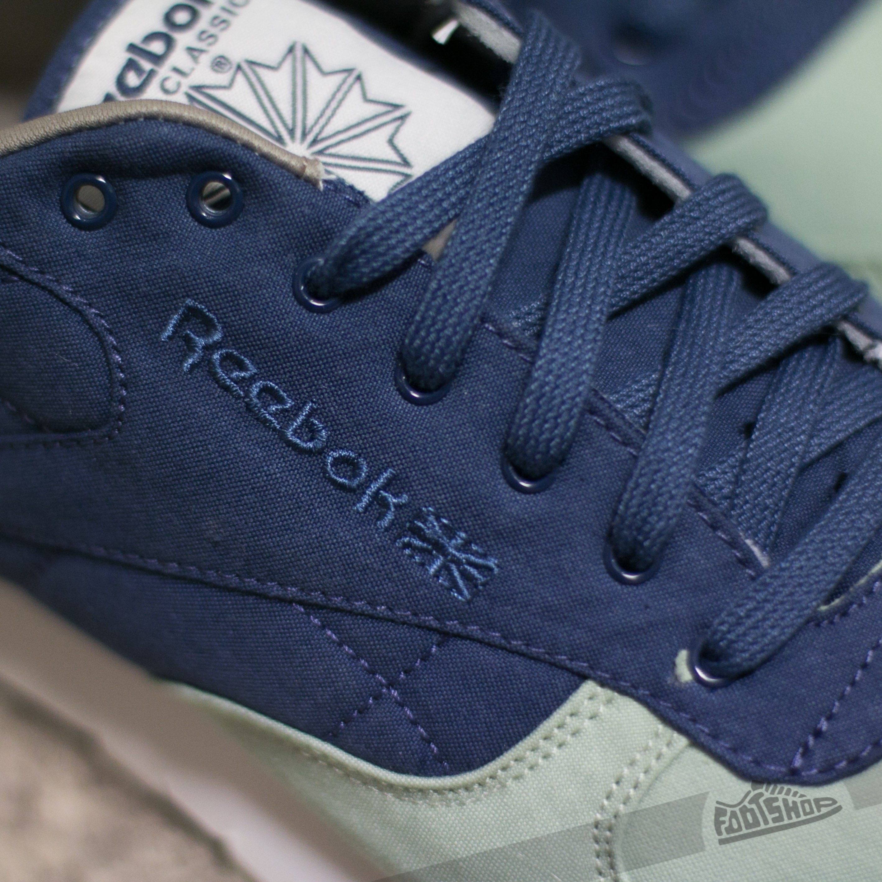 Pánské tenisky a boty Reebok Classic Leather Clean 60C40N Sage/ Midnight Blue/ Stone