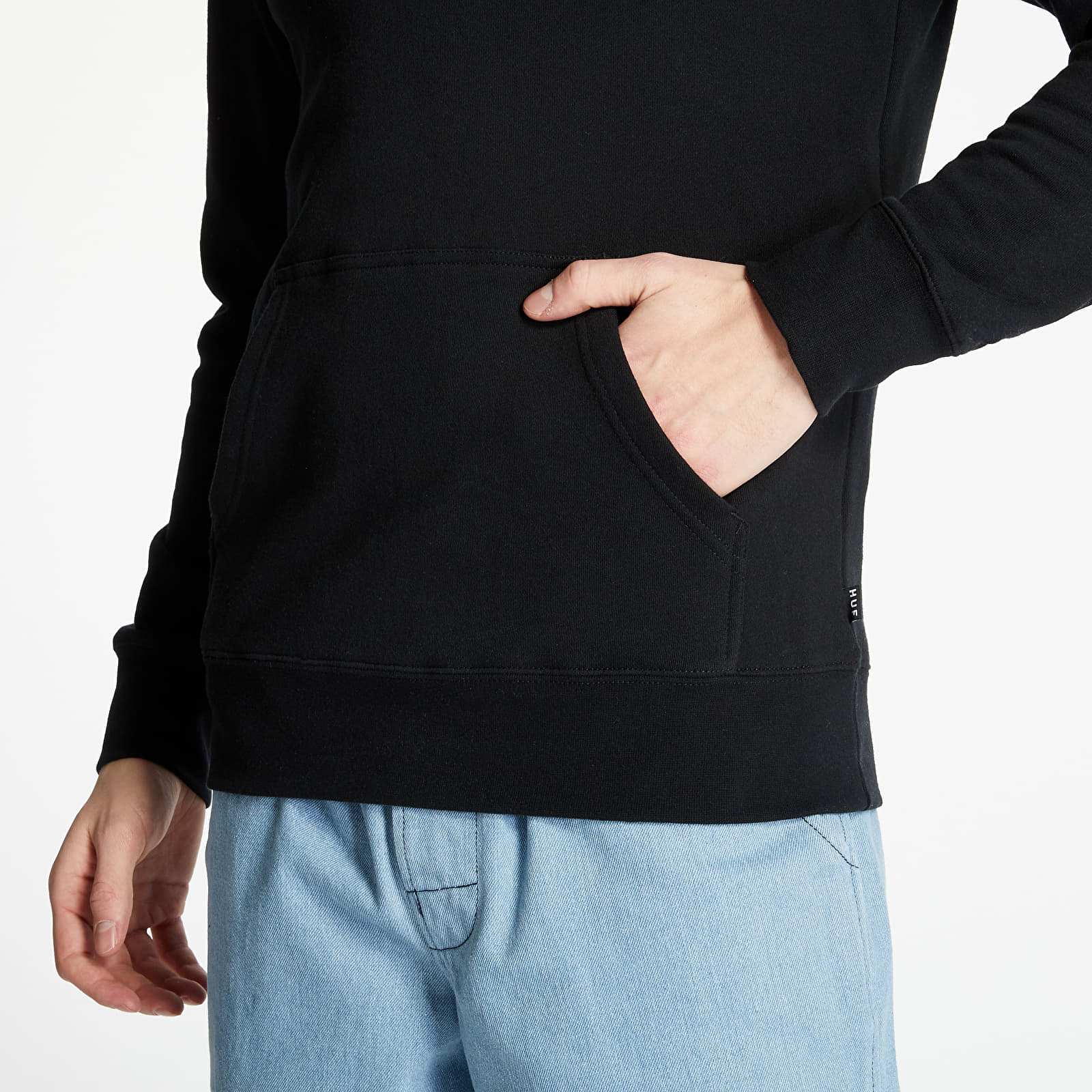 Hoodies and sweatshirts  HUF Essentials Triple Triangle Pullover Hood Black