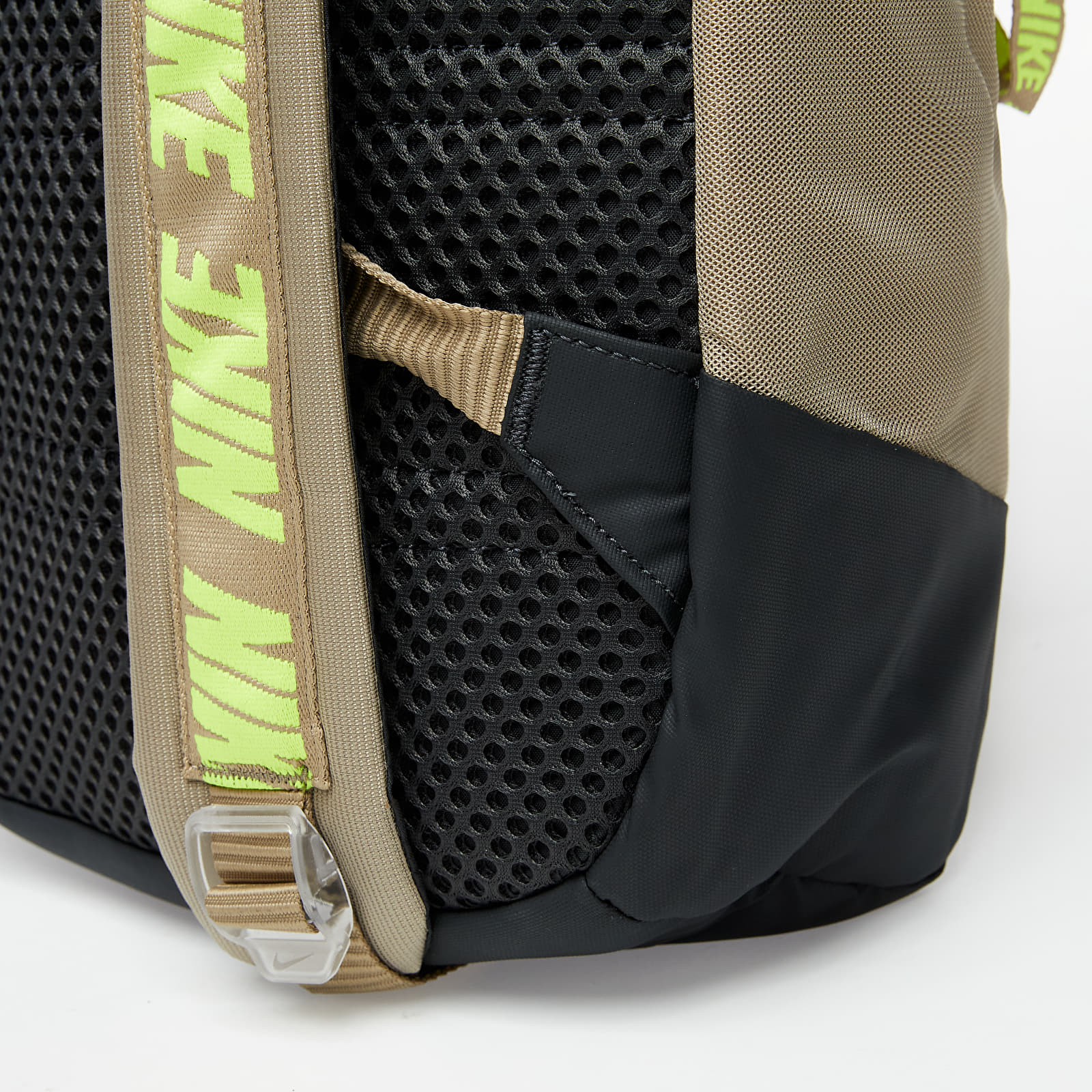 Rygsække Nike Sportswear Essentials Backpack Khaki/ Dark Smoke Grey/ Lemon Venom