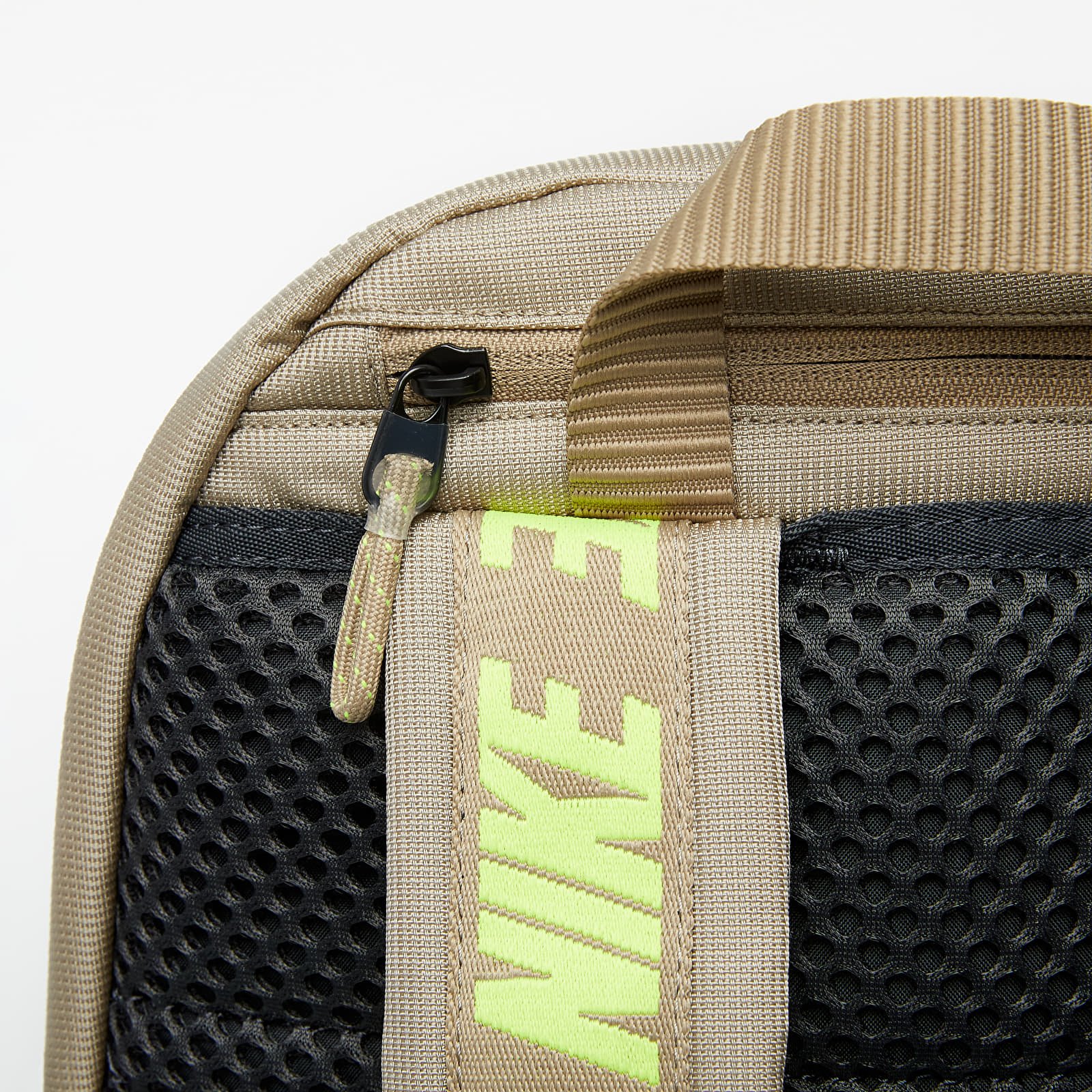 Rygsække Nike Sportswear Essentials Backpack Khaki/ Dark Smoke Grey/ Lemon Venom